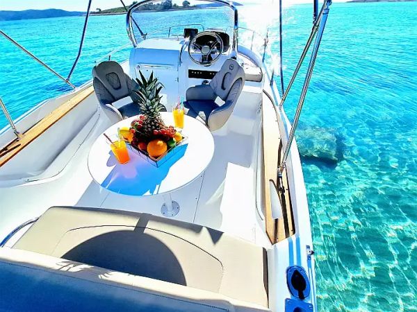 Sessa Key Largo 20 Deck | 24