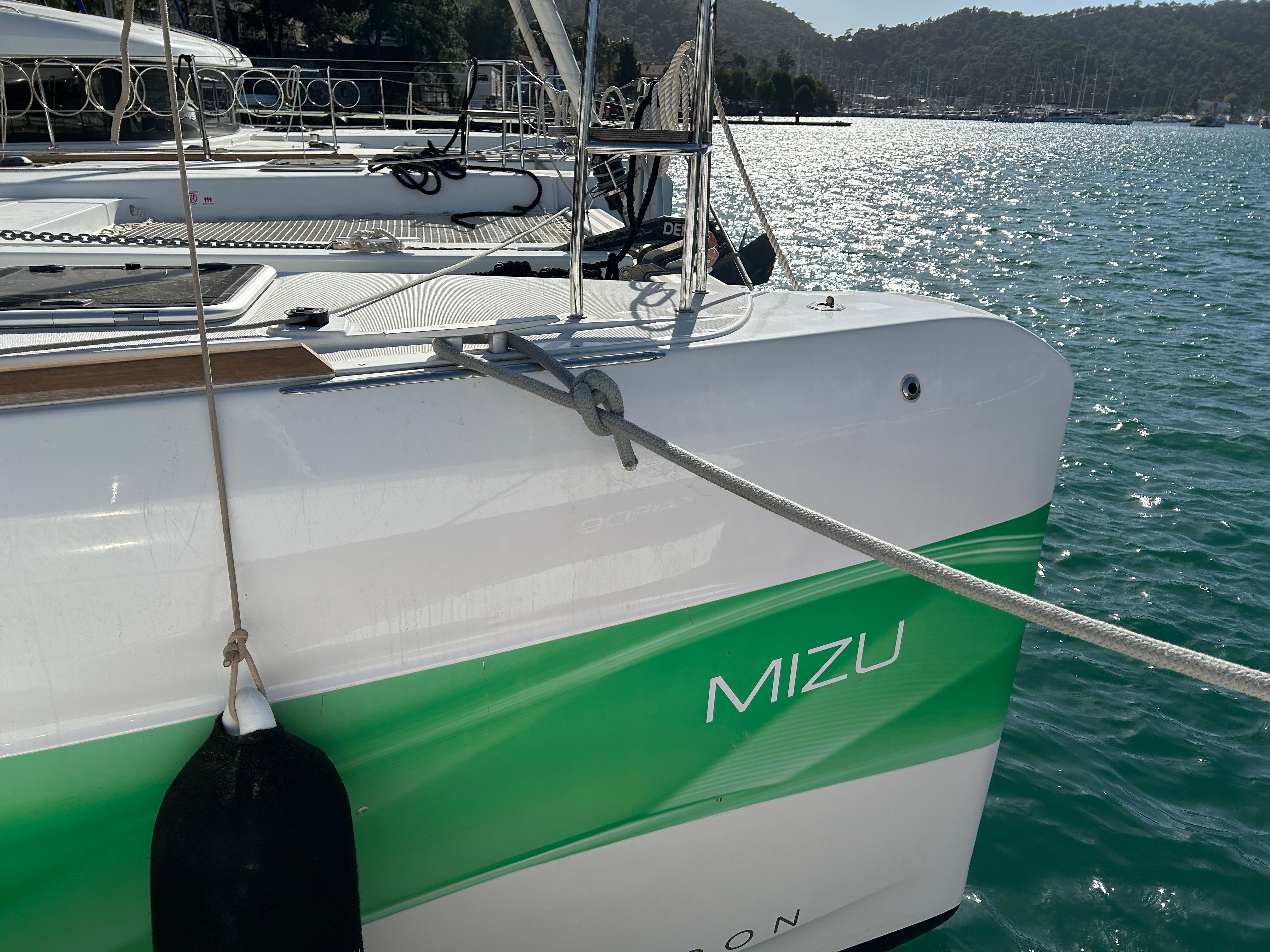 Lagoon 40 | Mizu