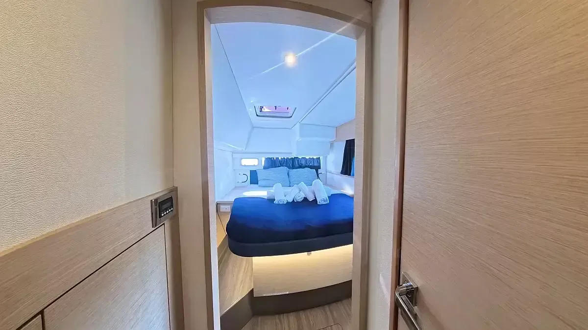 Fountaine Pajot Helia 44 | Anila