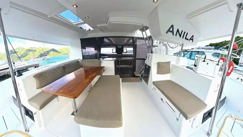 Fountaine Pajot Helia 44 | Anila