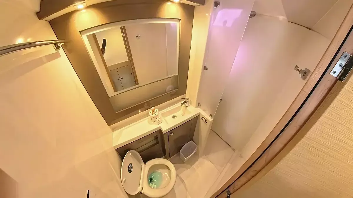 Fountaine Pajot Helia 44 | Anila