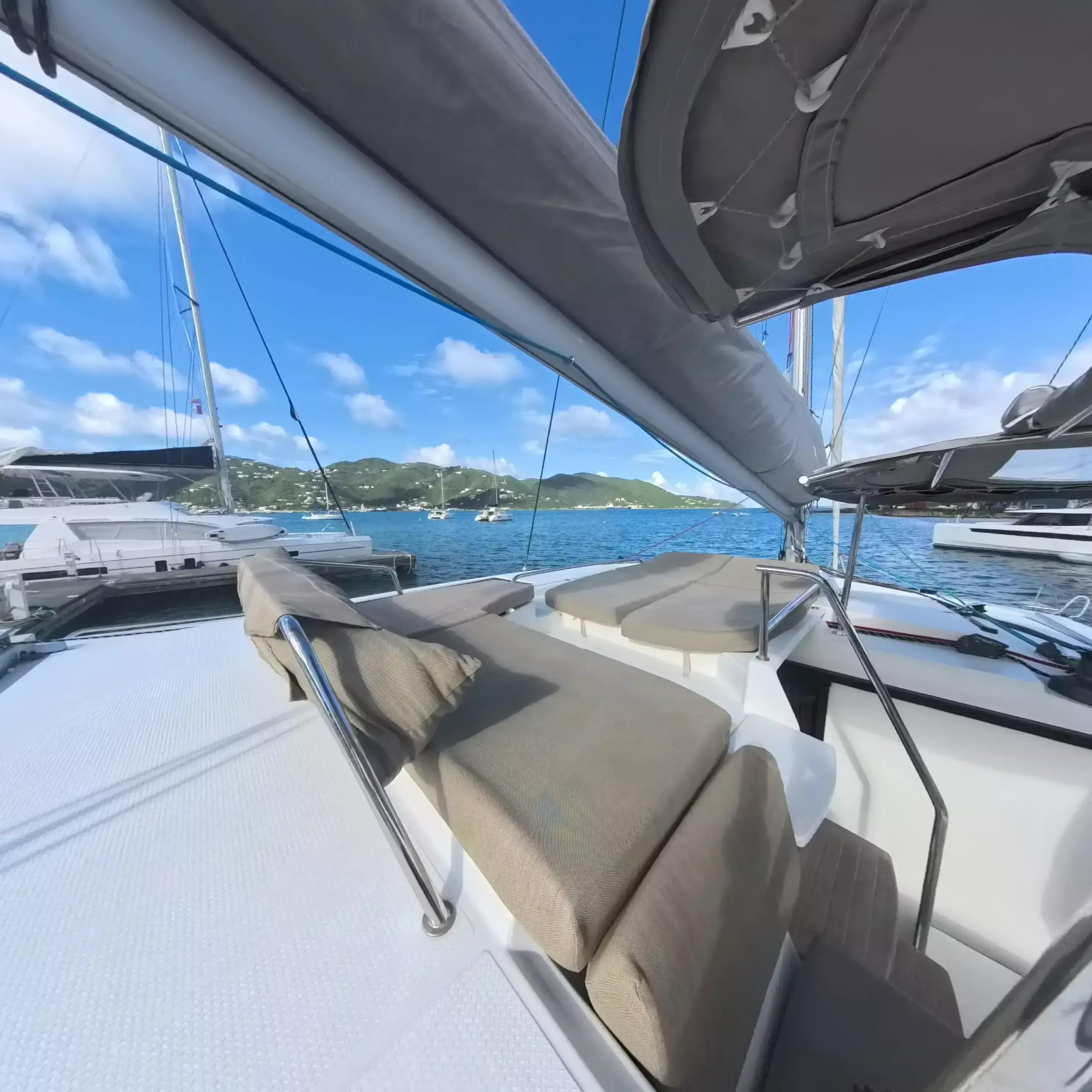 Fountaine Pajot Helia 44 | Anila