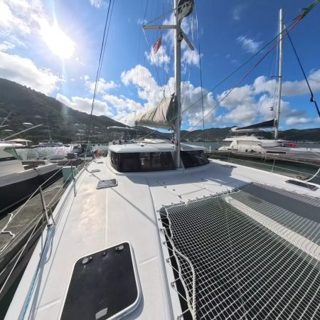 Fountaine Pajot Helia 44 | Anila