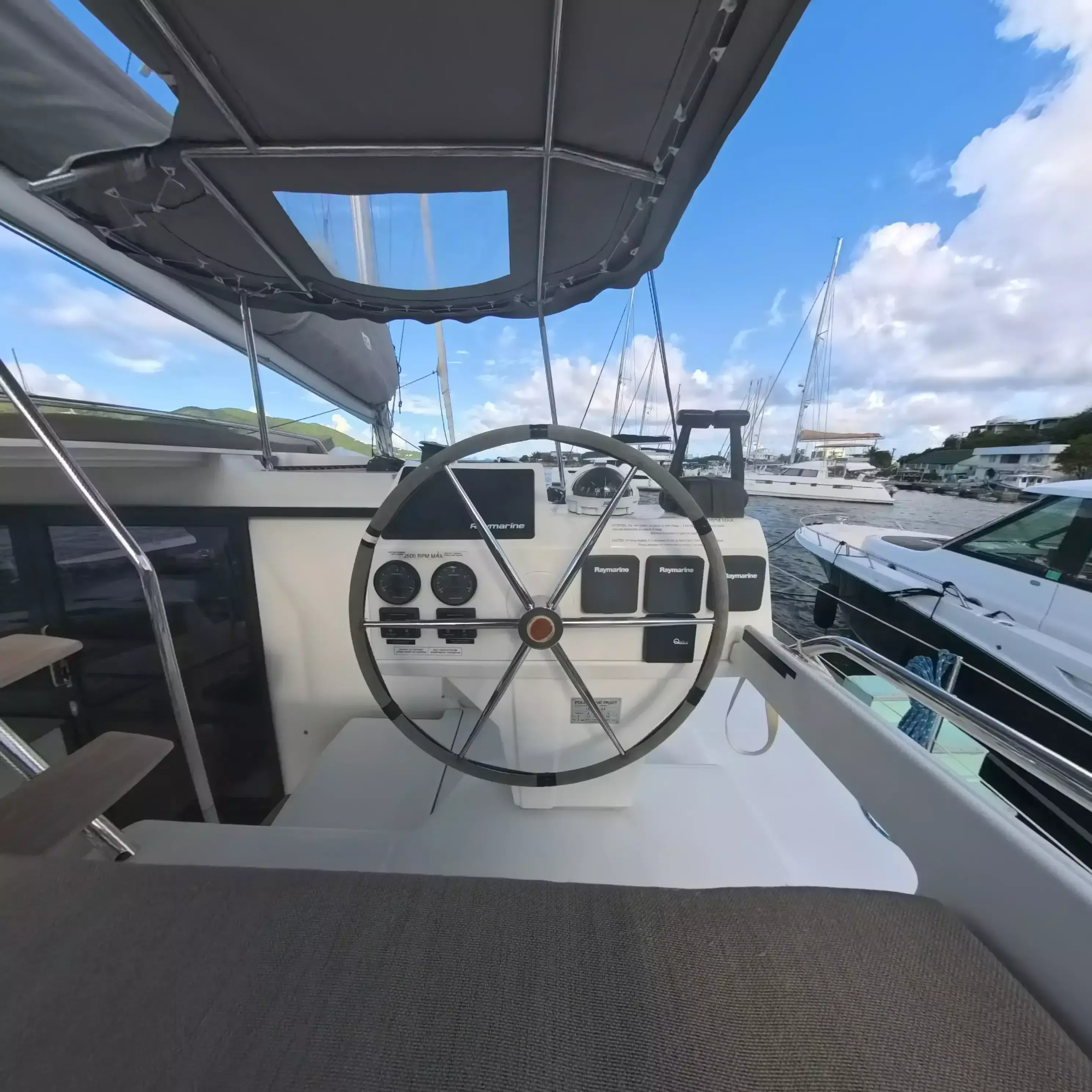 Fountaine Pajot Helia 44 | Anila