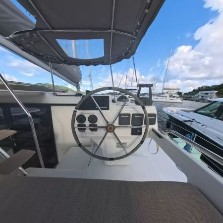 Fountaine Pajot Helia 44 | Anila