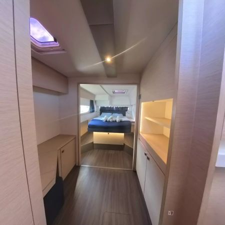 Fountaine Pajot Helia 44 | Anila