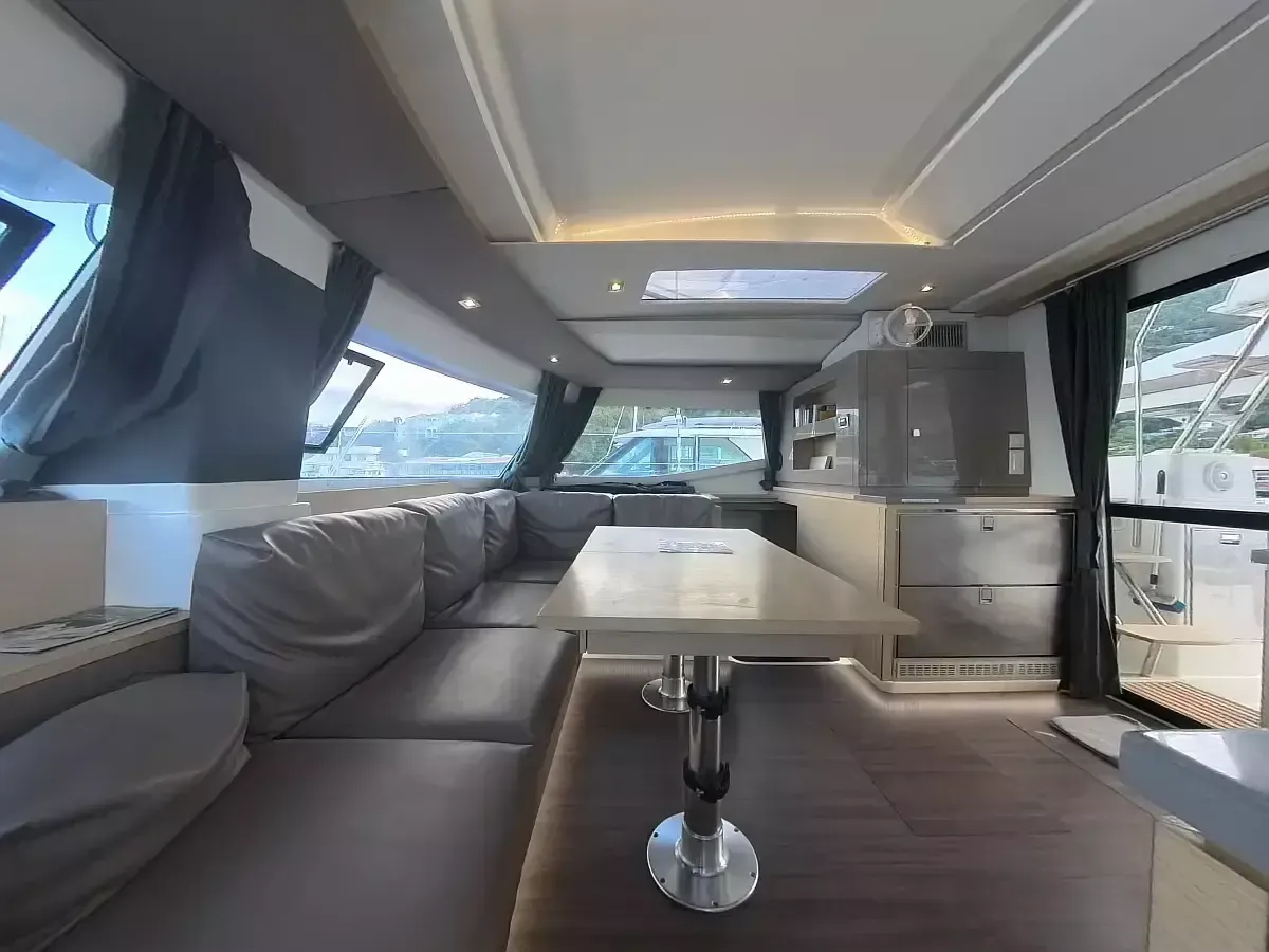 Fountaine Pajot Helia 44 | Anila