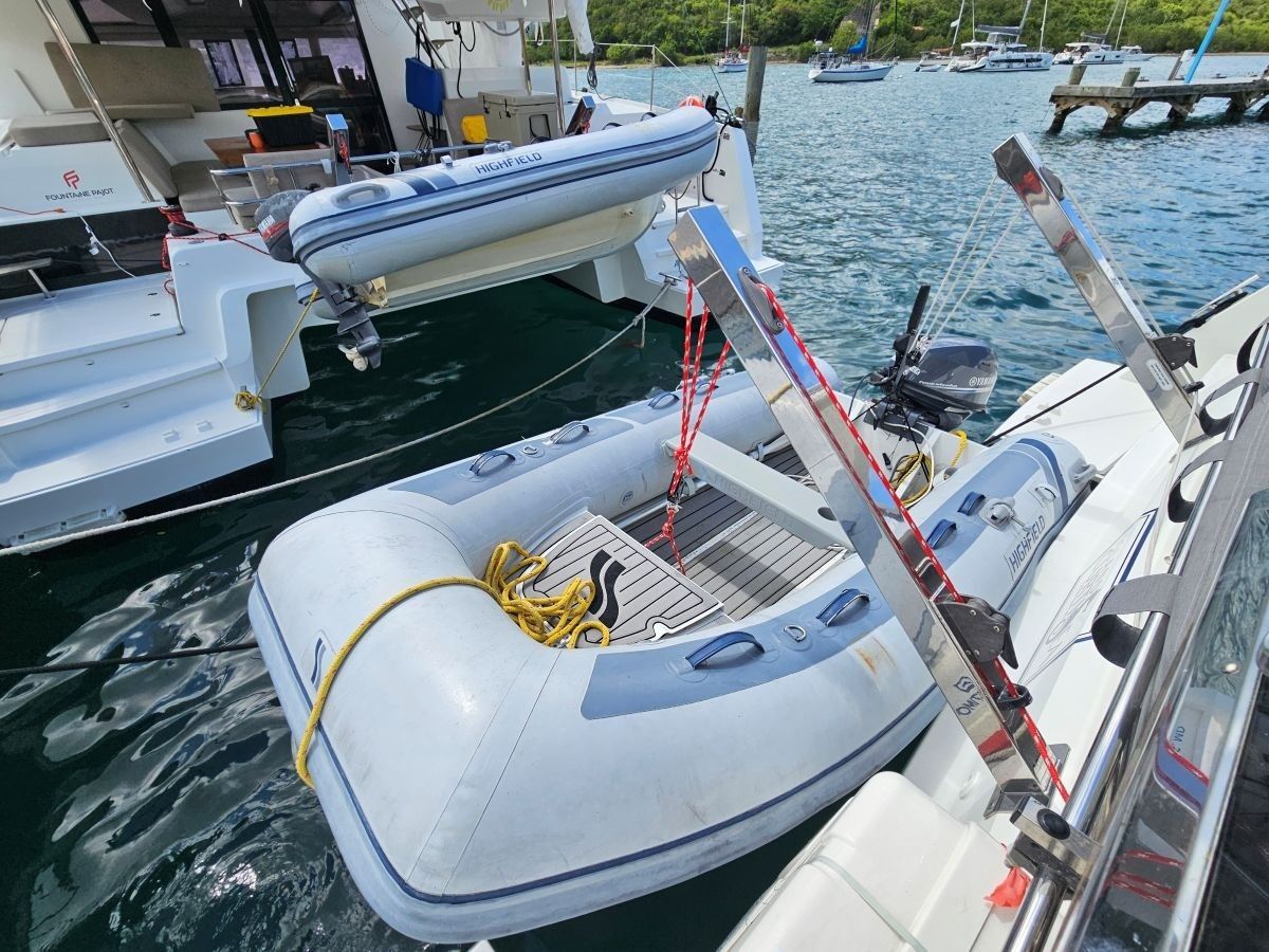 Fountaine Pajot Isla 40 | Island Curtisea