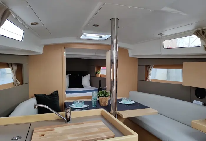 Beneteau Oceanis 35.1 | Foster