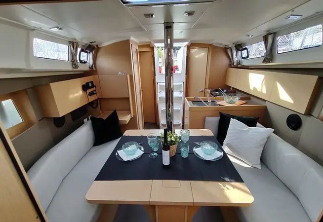 Beneteau Oceanis 35.1 | Foster