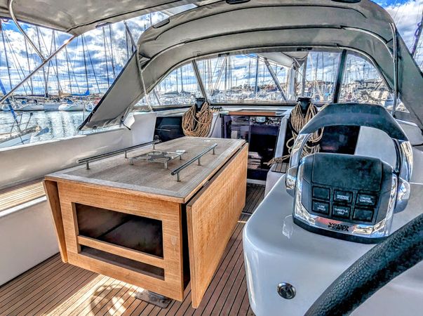 Dufour 56 | Razzmatazz