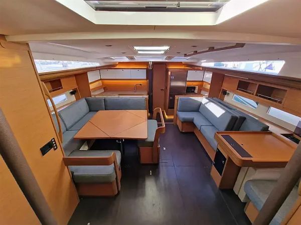 Dufour 56 | Razzmatazz