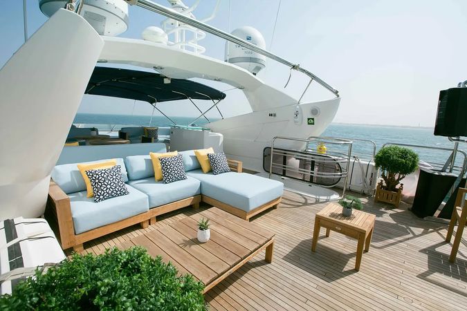 Sunseeker 90 | Notorious