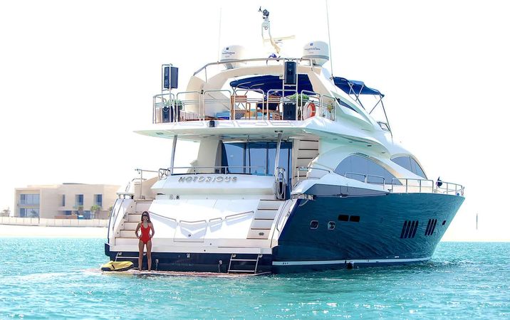 Sunseeker 90 | Notorious