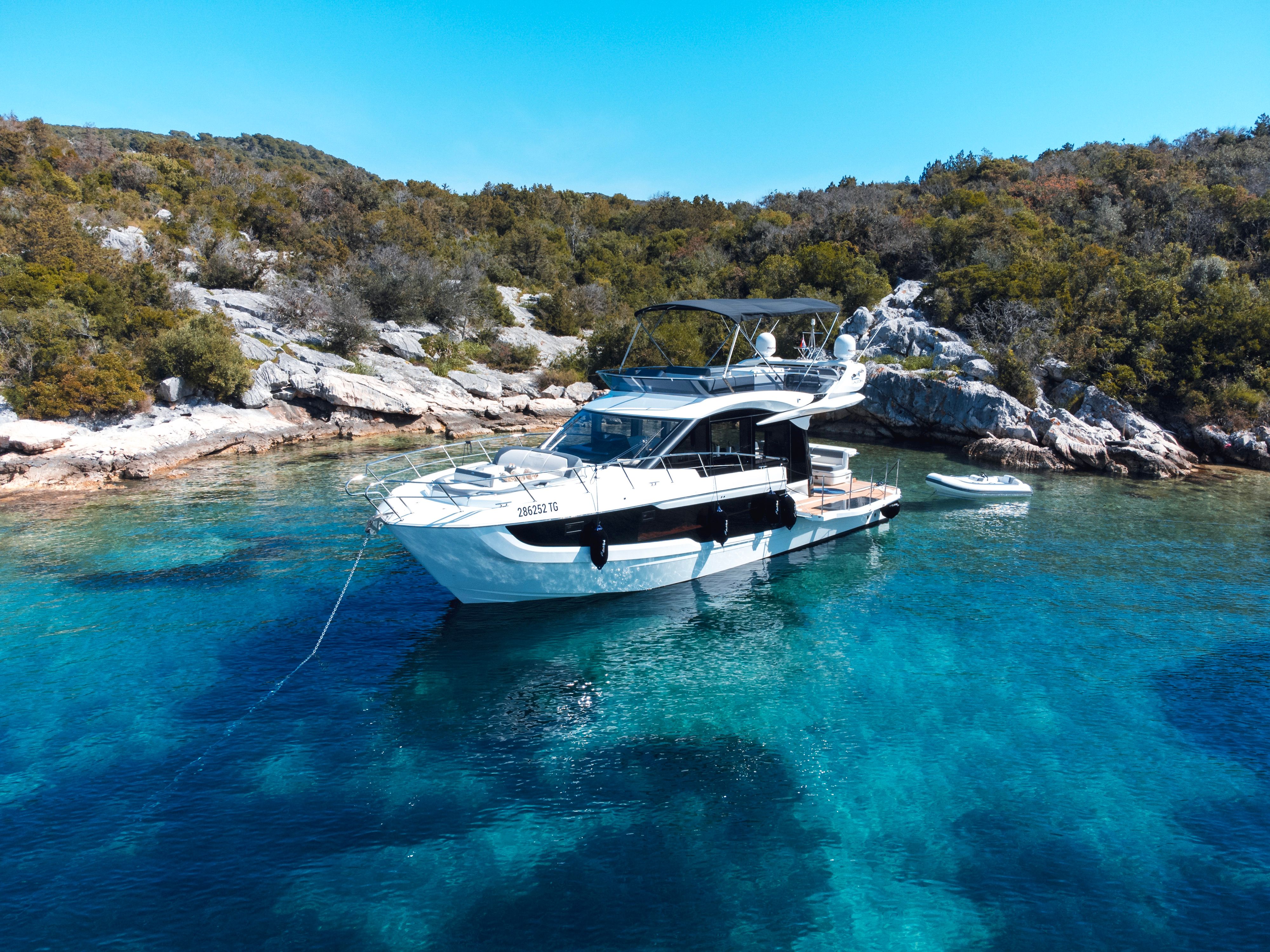 Galeon 440 Fly | FGstar Mini