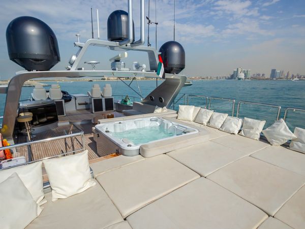 Azimut 100 | Medusa