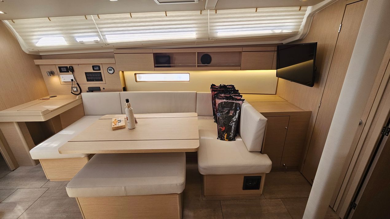 Beneteau Oceanis 40.1 | Dream Weaver
