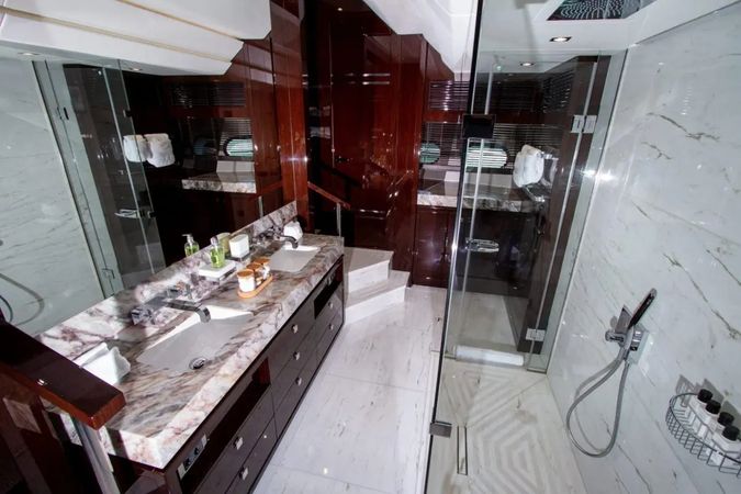 Sunseeker 116 | Legende