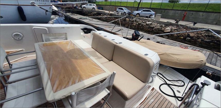 Intermarine 55 | Positiva