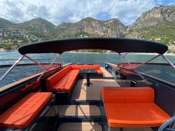 Van Dutch 40 | Flash