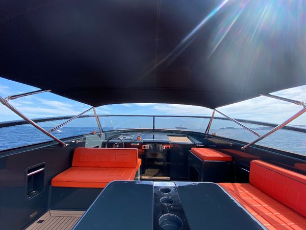 Van Dutch 40 | Flash