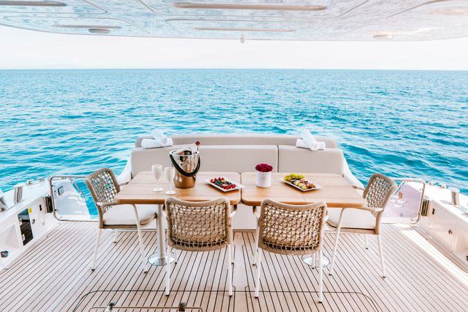 Sirena Yachts 64 | Salacia