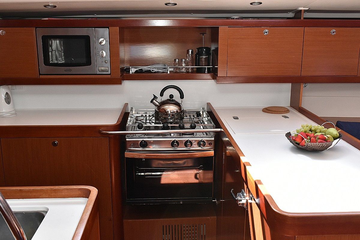 Beneteau Oceanis 54 | Angelina