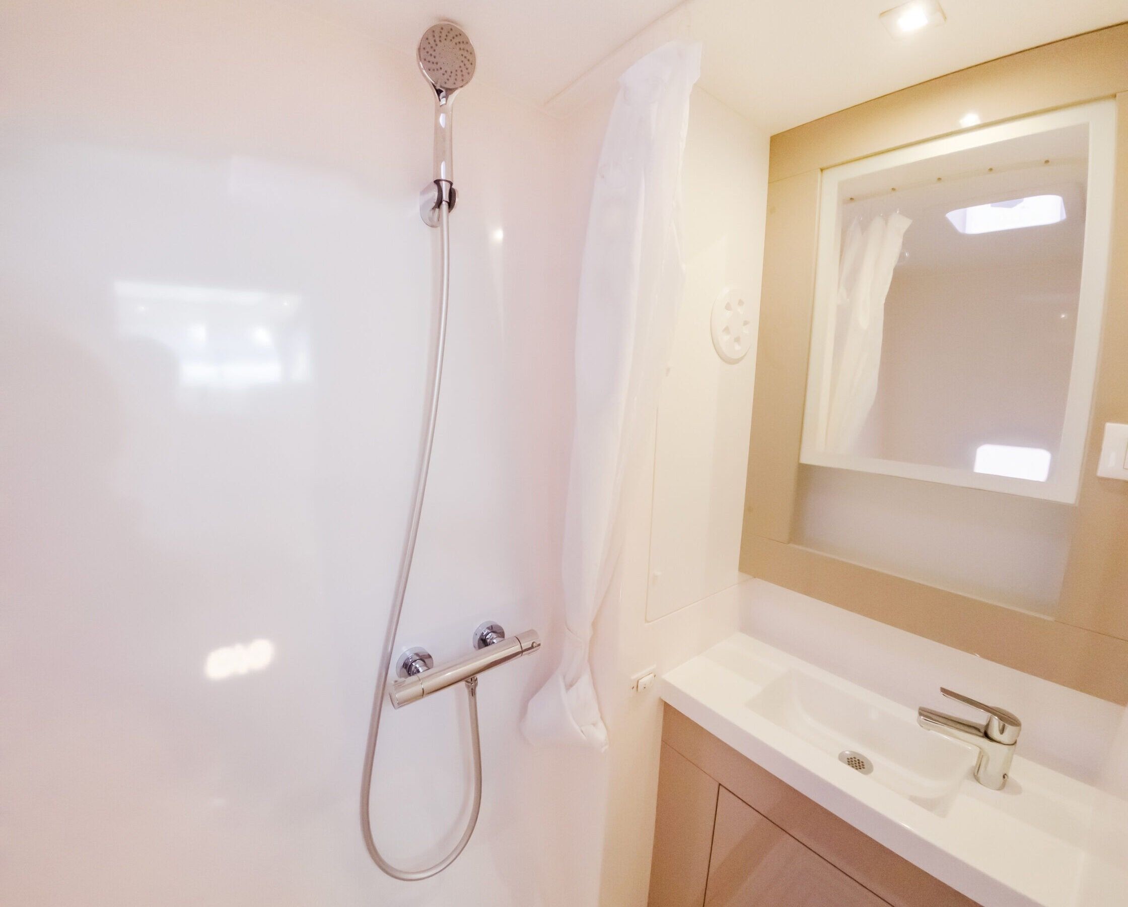 Fountaine Pajot Tanna 47 | Cattitude