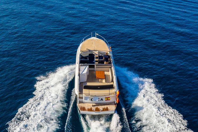 Windy 39 Camira | Cuca