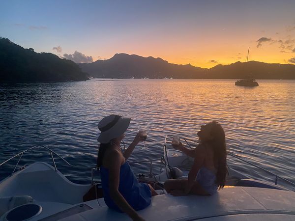 Fountaine Pajot MY 37 | Poerava