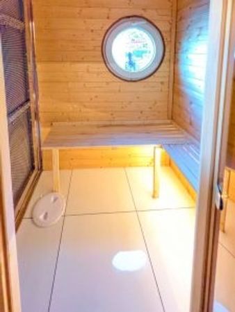 Houseboat Saunalounge 12.2 | Senno Lutz