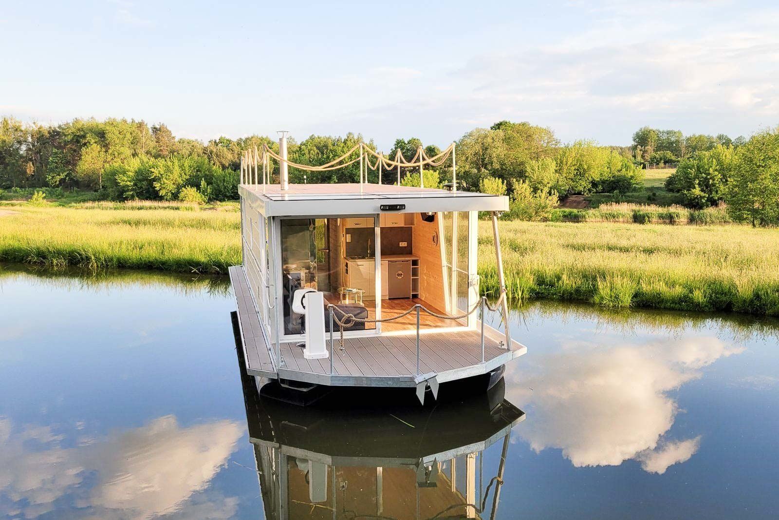 Houseboat Saunalounge 12.2 | Senno Lutz