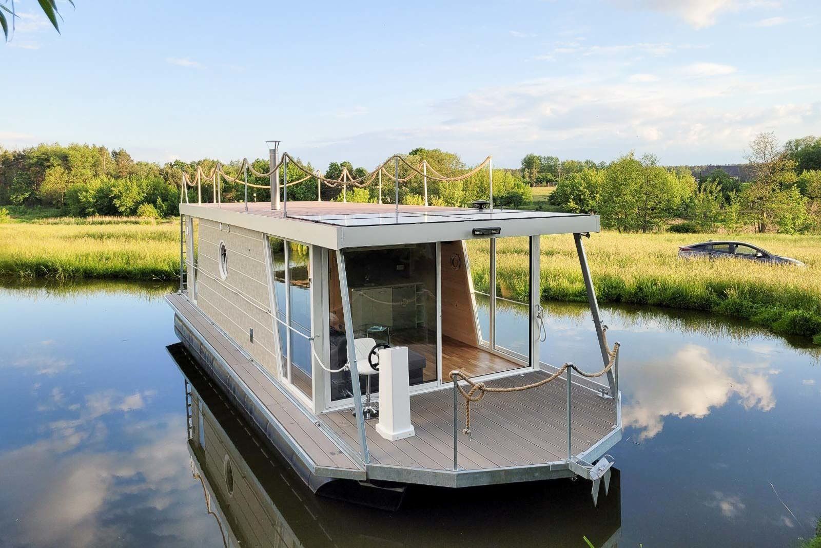 Houseboat Saunalounge 12.2 | Senno Lutz