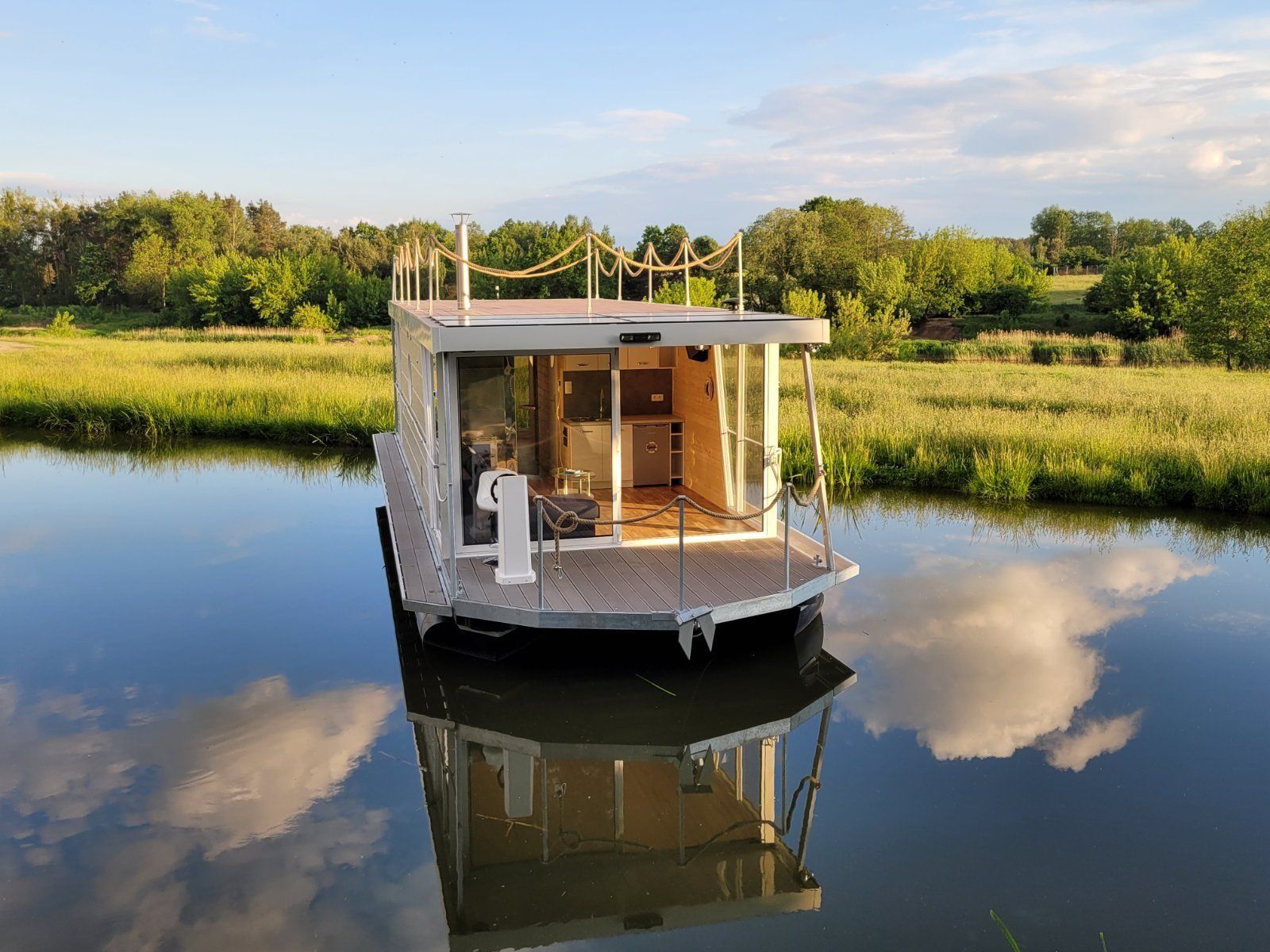 Houseboat Saunalounge 12.2 | Senno Lutz