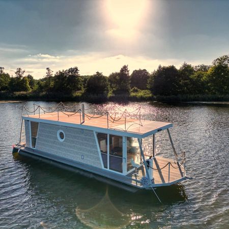 Houseboat Saunalounge 12.2 | Senno Lutz