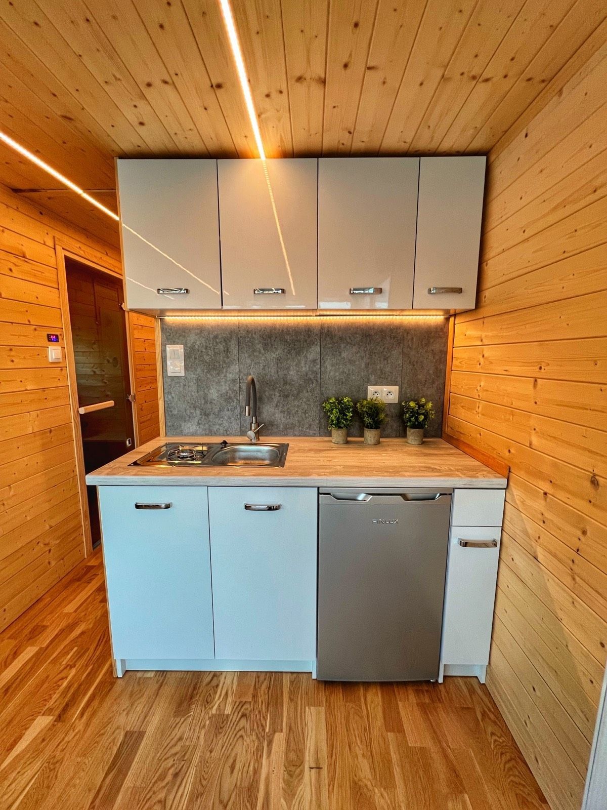 Houseboat Saunalounge 12.2 | Senno Lutz