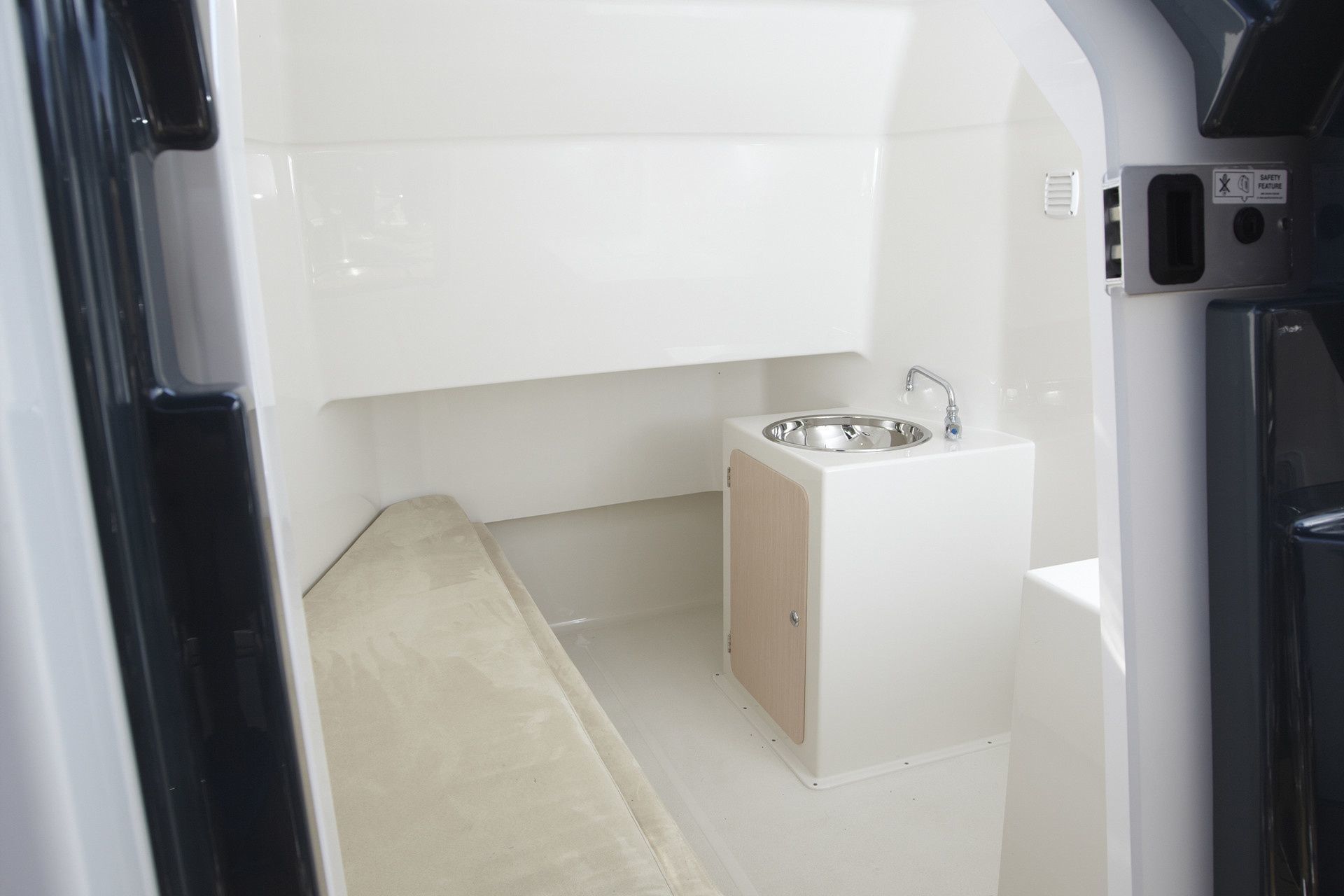Atlantic Marine 750 | Gratus 1