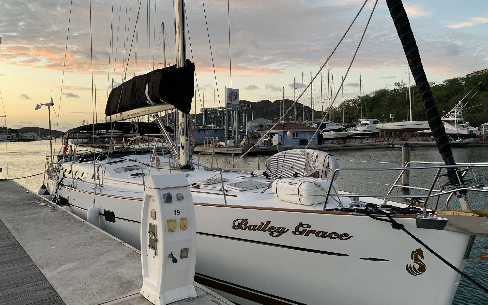 Beneteau Oceanis Clipper 523 | Bailey Grace