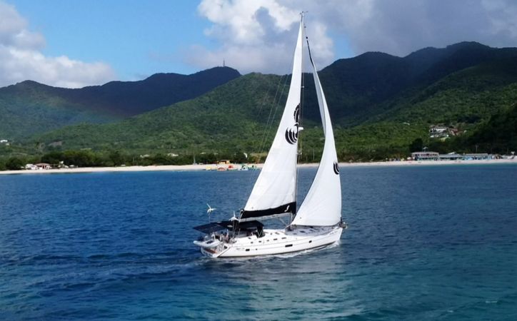 Beneteau Oceanis Clipper 523 | Bailey Grace