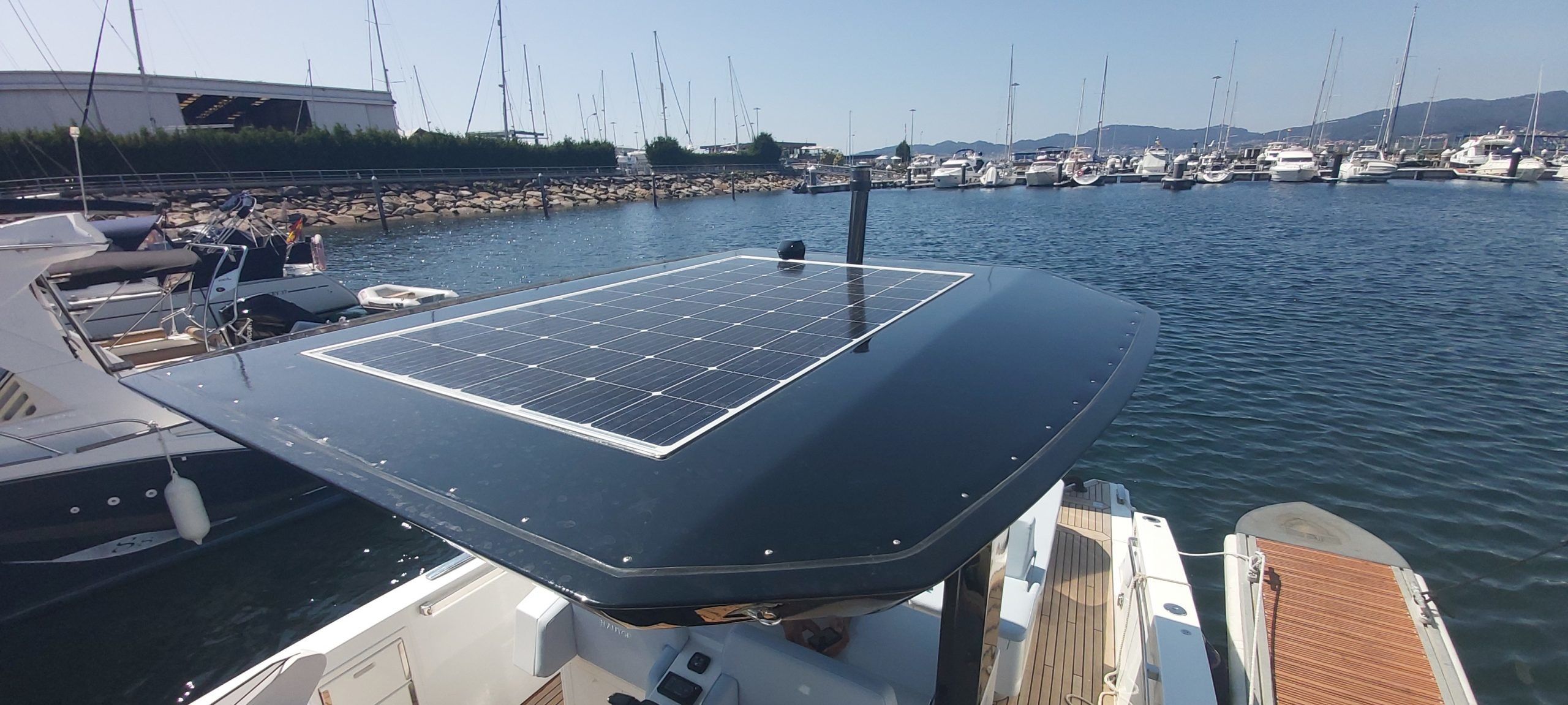 Titan Yachts UX | Dandara