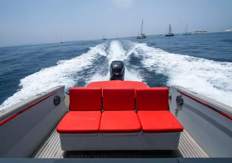 Titan Yachts UX | Dandara