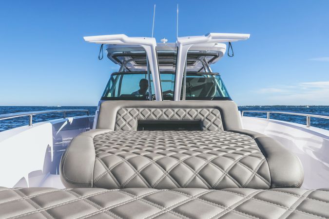 Axopar 37 Sun Top | Noali