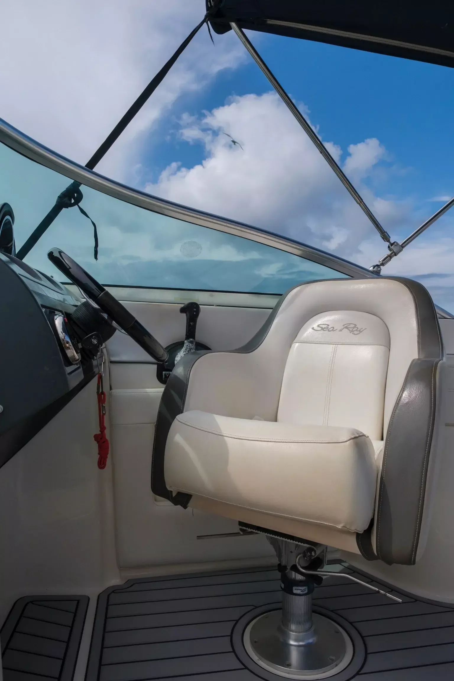 Sea Ray 260 | Oscar