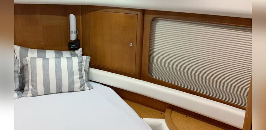 Intermarine Azimut 600 | Belatrix