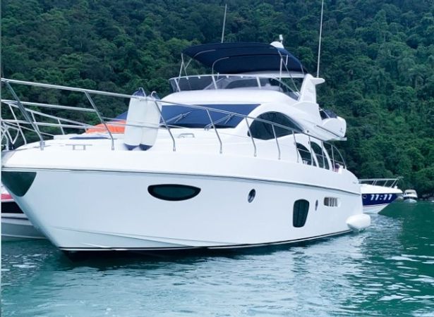 Intermarine Azimut 600 | Belatrix