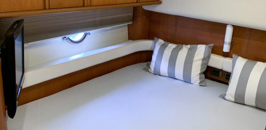 Intermarine Azimut 600 | Belatrix