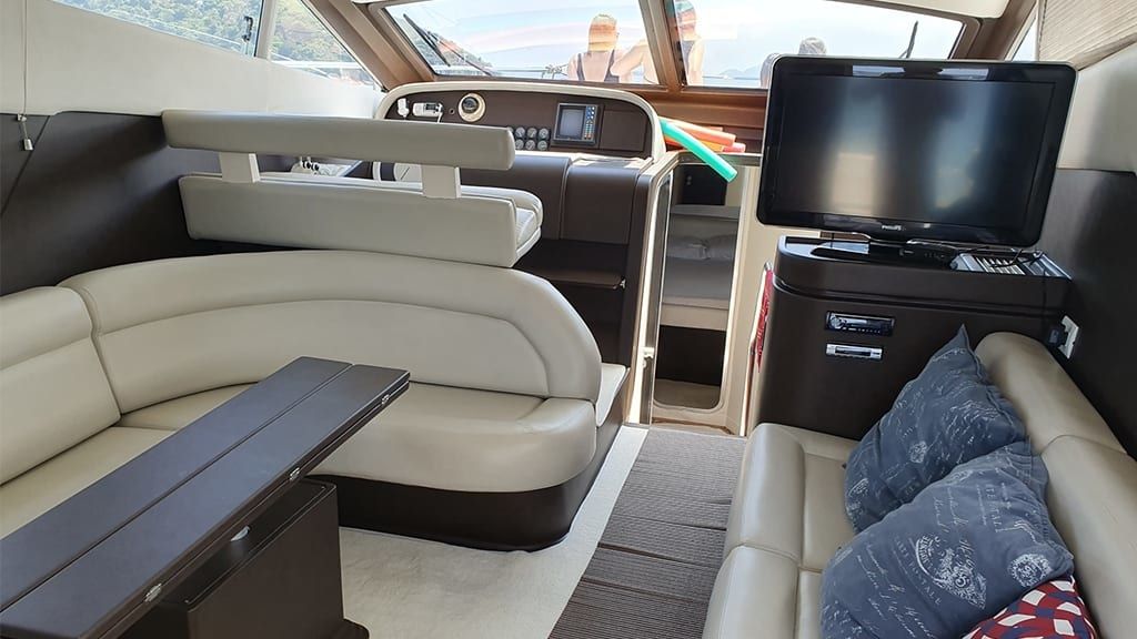 Intermarine 440 | Polaris 8