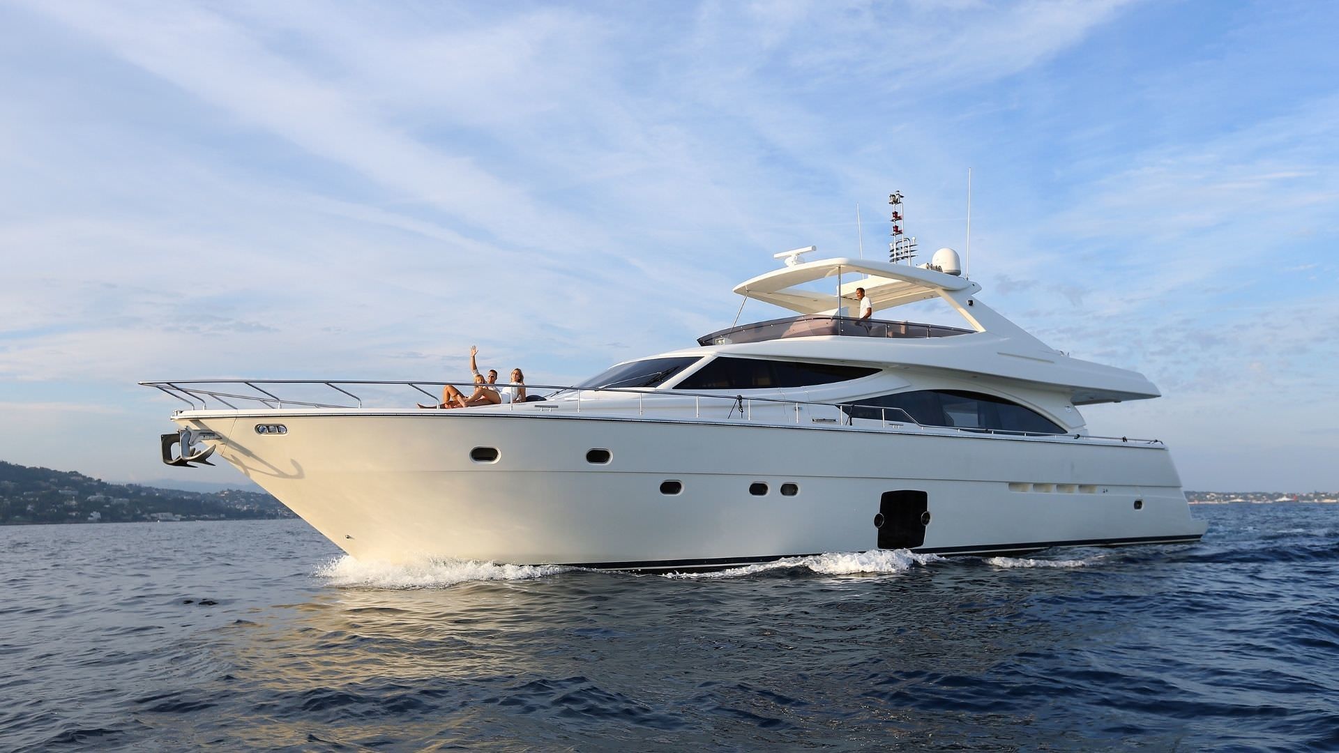 Ferretti 830 | Felina
