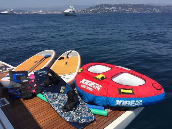 Ferretti 830 | Felina