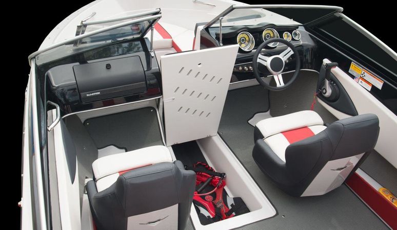 Glastron GTS 180 | Rooky Roo